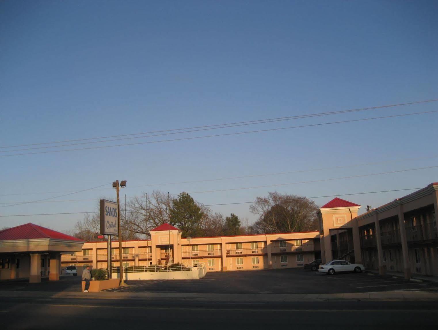 Sands Central Inn Hot Springs Exterior photo